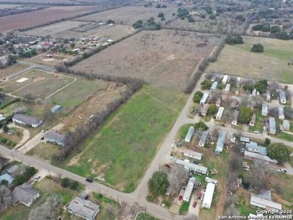 0 Ave P & 11th, Hondo, TX 78861