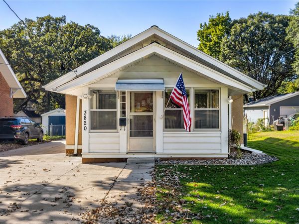 3820 12th Street, Des Moines, IA 50313