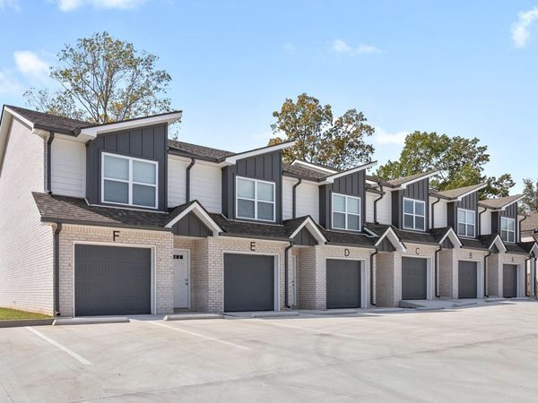 317 Longshadow Trl , Unit D, Clarksville, TN 37043