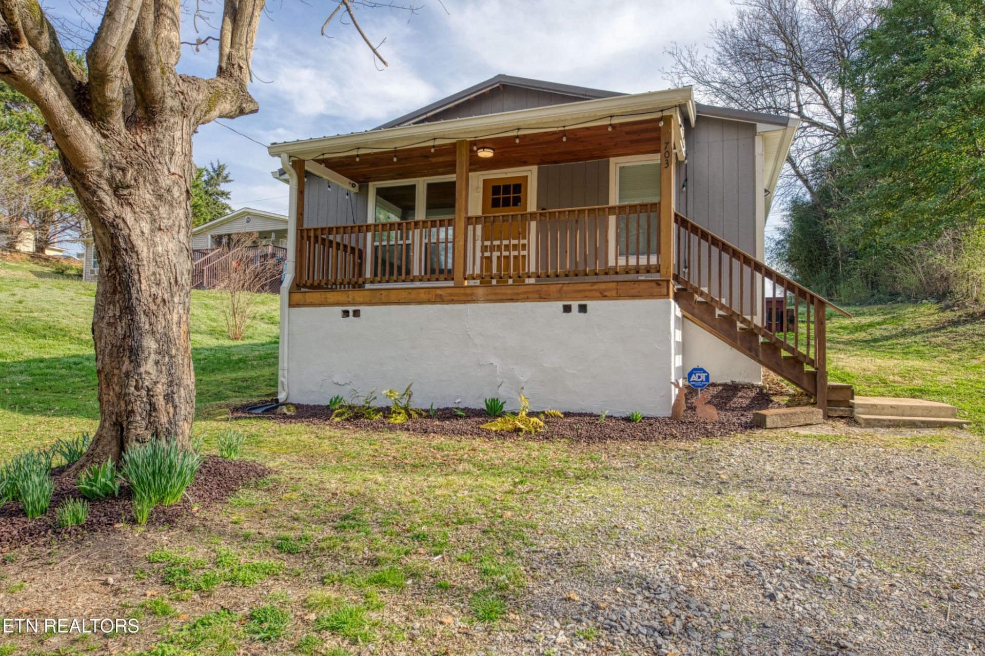 703 N D St , Lenoir City, TN 37771 Main Photo