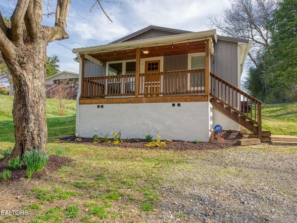 703 N D St , Lenoir City, TN 37771