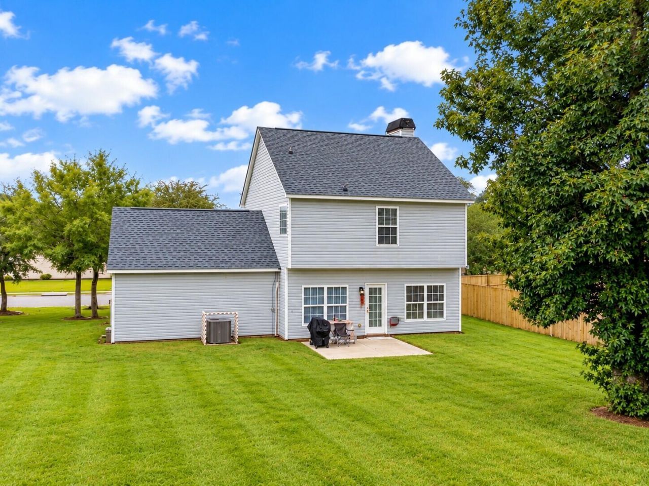 151 Highwoods Plantation Avenue Photo 4