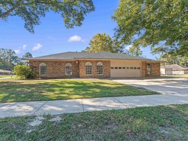 13126 Oleary Ave, Baton Rouge, LA 70814