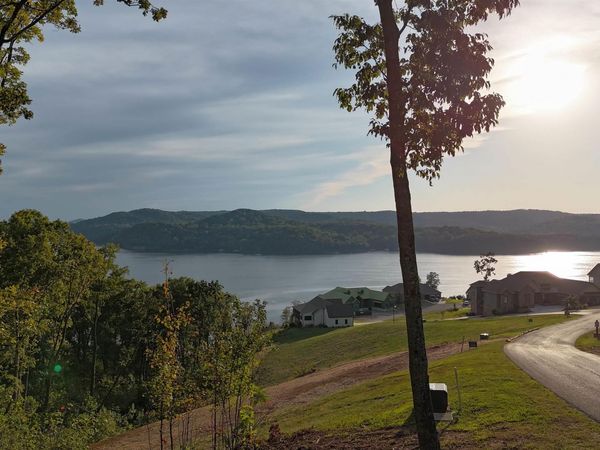 112 Boathouse Drive, Guntersville, AL 35976