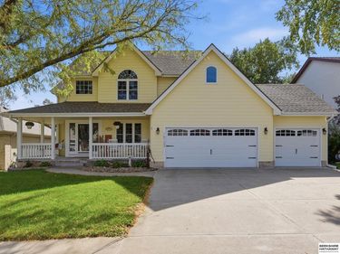 16123 Gertrude Street, Omaha, NE 68136