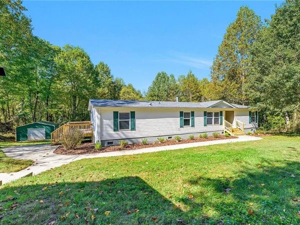 265 Mckinley Road , Roaring River, NC 28669