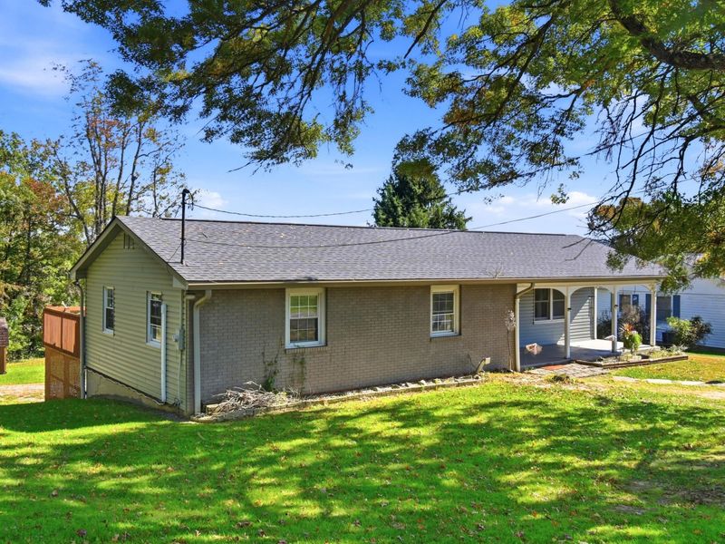 48 Shandon Avenue, Zanesville, OH 43701 Photo 2