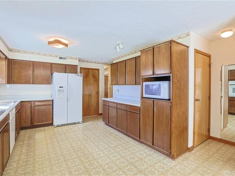 2416 Apricot Drive, Dayton, OH 45431 Photo 16