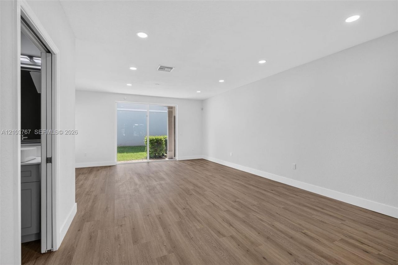8200 SW 25th Ct, Unit 101, Miramar, FL 33025 Photo