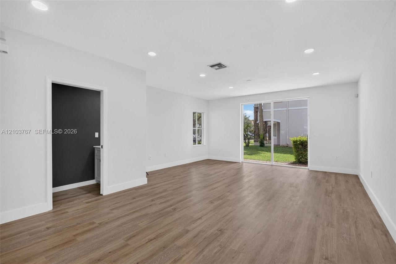 8200 SW 25th Ct, Unit 101, Miramar, FL 33025 Photo