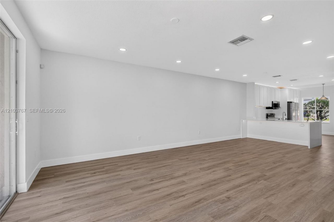 8200 SW 25th Ct, Unit 101, Miramar, FL 33025 Photo