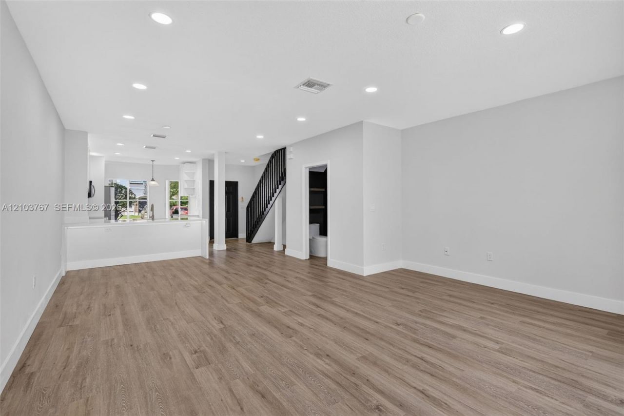 8200 SW 25th Ct, Unit 101, Miramar, FL 33025 Photo