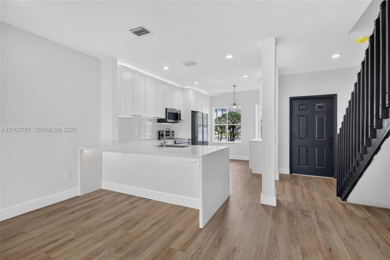 8200 SW 25th Ct, Unit 101, Miramar, FL 33025 Photo
