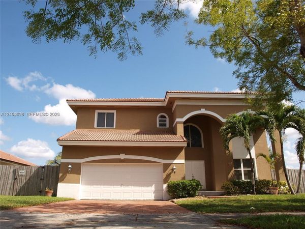 14905 SW 34th St , Miami, FL 33185