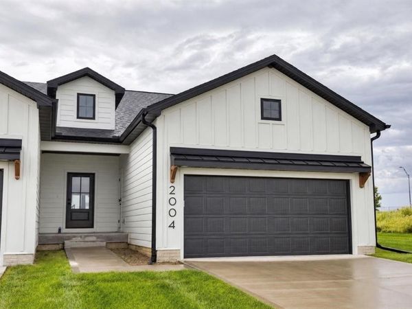 2004 Ammann Drive, Adel, IA 50003