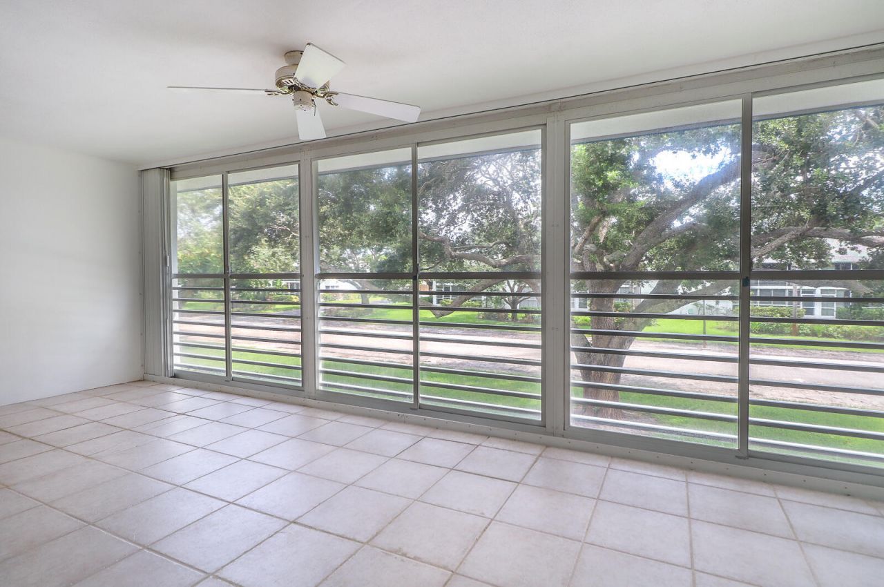 8 Garden Street, Unit 205R, Tequesta, FL 33469 Photo