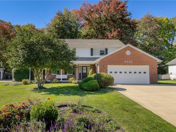 6425 Harborview Avenue NW, Canton, OH 44718