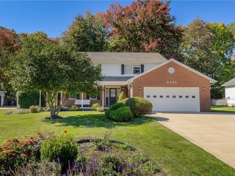 6425 Harborview Avenue NW, Canton, OH 44718 Photo 1