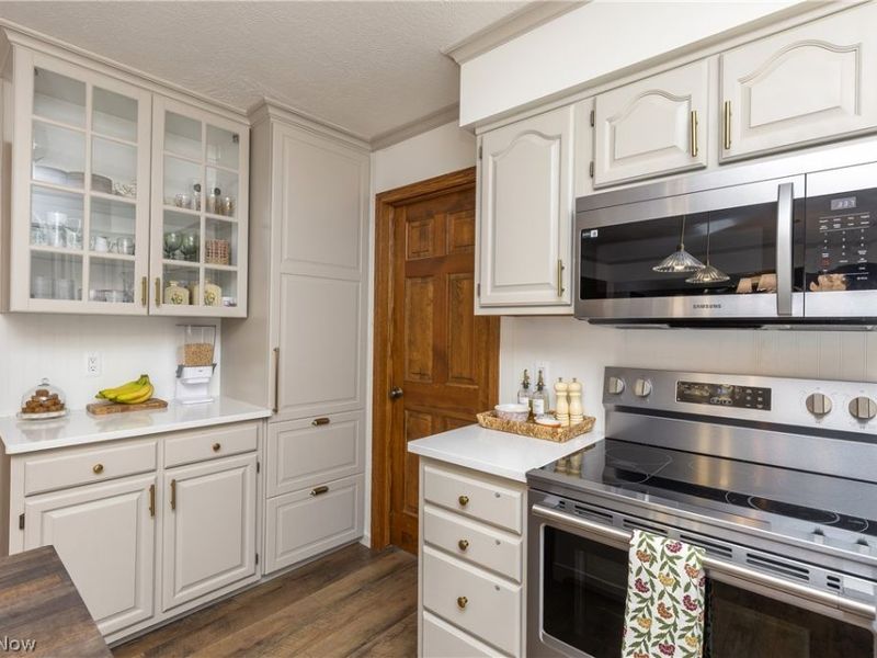 6425 Harborview Avenue NW, Canton, OH 44718 Photo 12