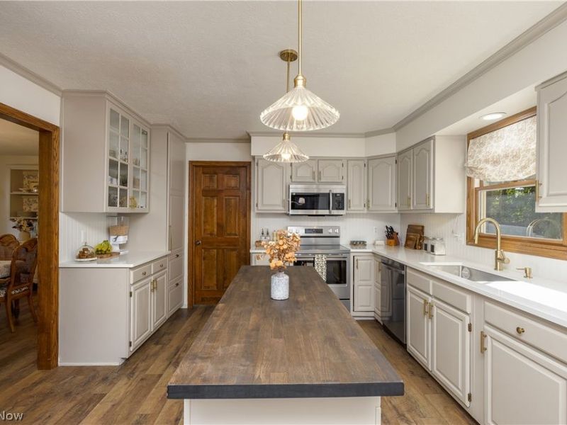 6425 Harborview Avenue NW, Canton, OH 44718 Photo 36