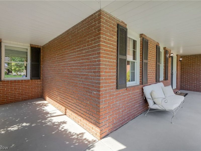 6425 Harborview Avenue NW, Canton, OH 44718 Photo 5