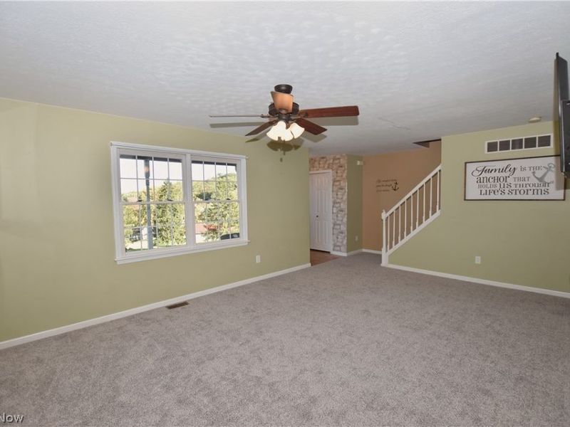 1235 Roosevelt Street SW, Sherrodsville, OH 44675 Photo 12