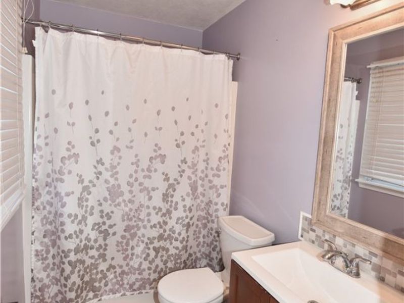 1235 Roosevelt Street SW, Sherrodsville, OH 44675 Photo 31
