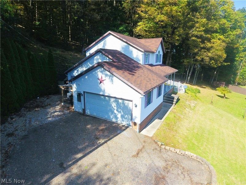 1235 Roosevelt Street SW, Sherrodsville, OH 44675 Photo 9