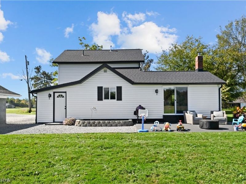 4842 Hoffman Norton Road, Bristolville, OH 44402 Photo 5
