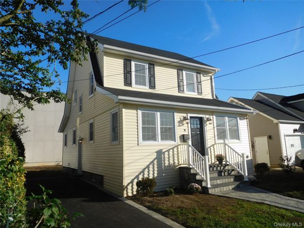 35 Fairview Avenue , Oceanside, NY 11572