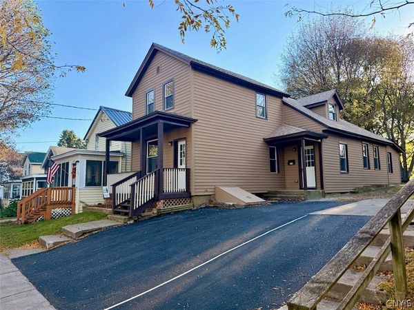 106 E 10th Street , Oswego, NY 13126