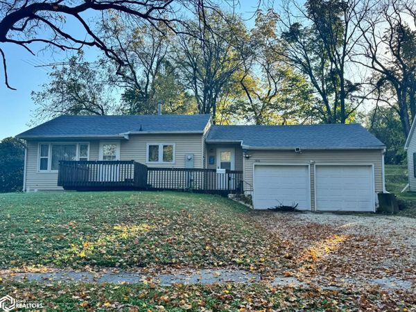 1016 Bluff Street, Webster City, IA 50595
