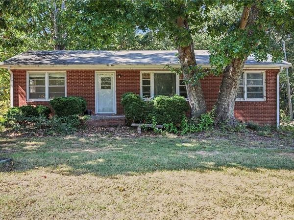 7034 Hemphill Road, Julian, NC 27283