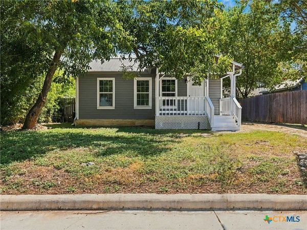 2553 W San Antonio Street , New Braunfels, TX 78130
