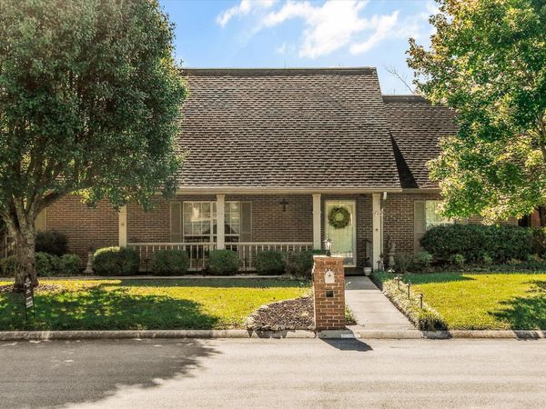 2234 Dublin Drive, Maryville, TN 37803