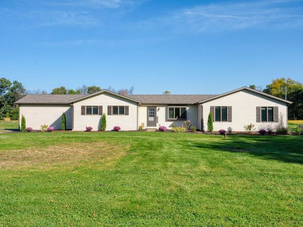 8654 McCain Road, Parma, MI 49269