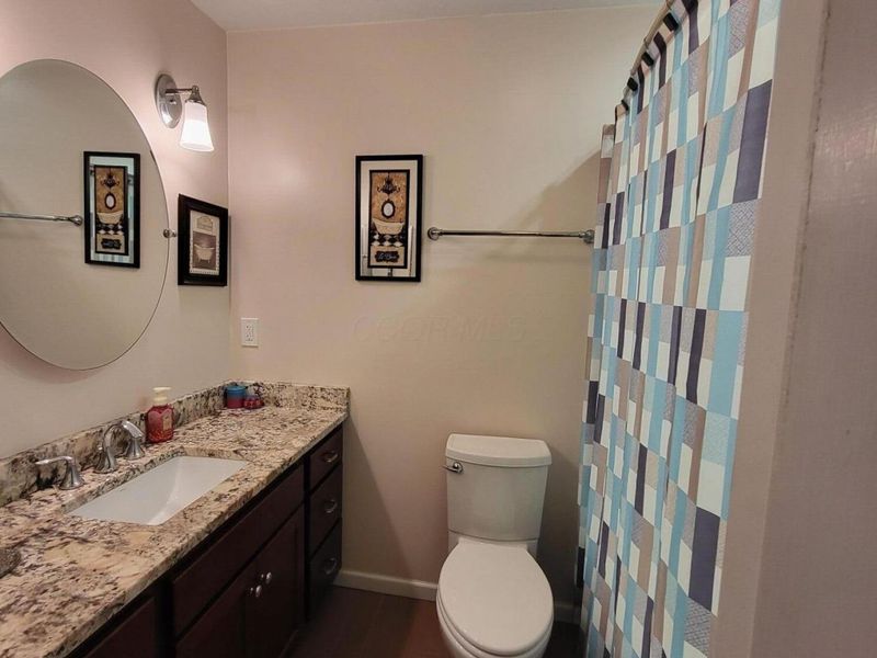 1460 Noe Bixby Road, Columbus, OH 43232 Photo 12