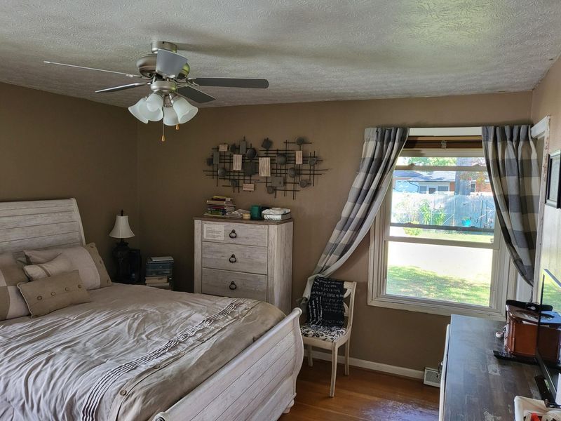 1460 Noe Bixby Road, Columbus, OH 43232 Photo 17
