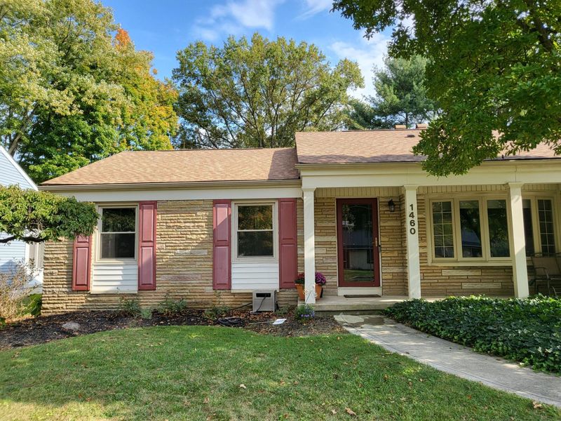 1460 Noe Bixby Road, Columbus, OH 43232 Photo 2