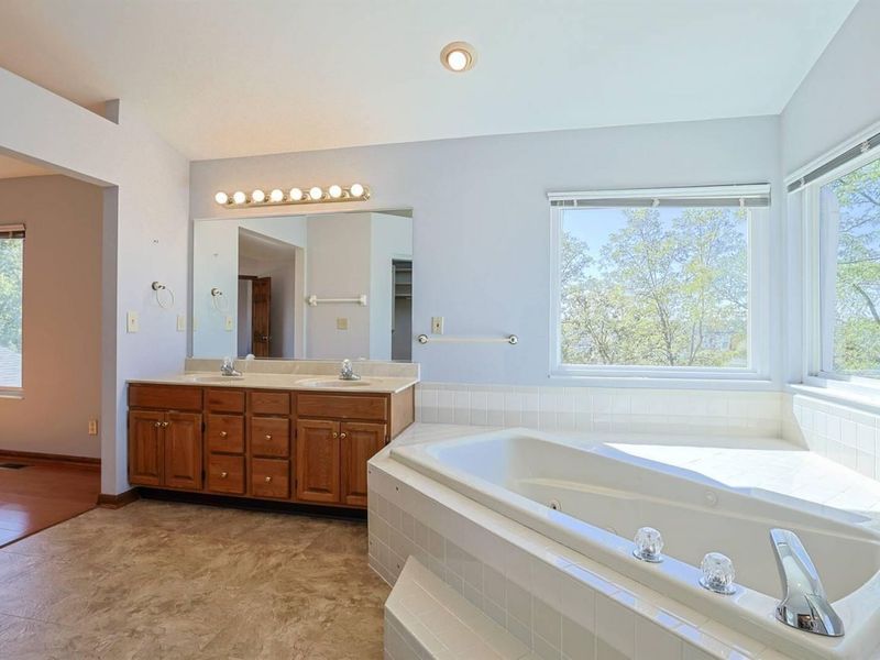 23 Observatory Pointe Drive, Wilder, KY 41076 Photo 27