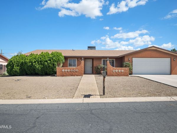 2465 PLAYER Avenue, Sierra Vista, AZ 85650