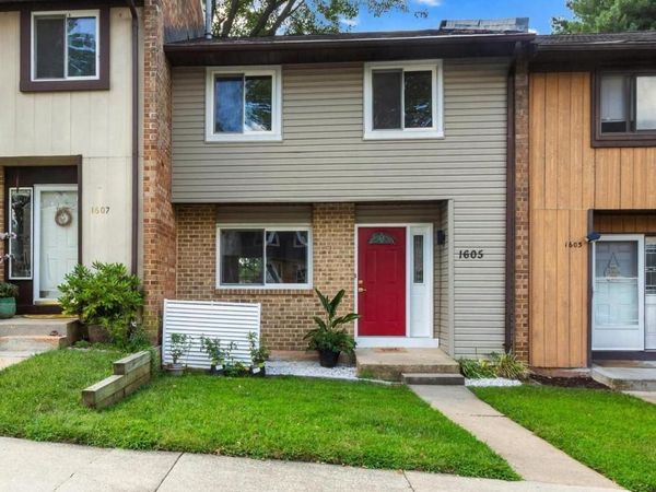 1605 NEW WINDSOR COURT , CROFTON, MD 21114