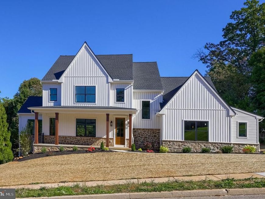 905 Aspen Lane, Red Lion, PA 17356 Main Photo