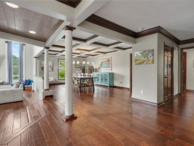 207 N Hayden Parkway, Hudson, OH 44236 Photo 8