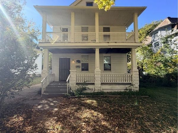 1100 E 74th Street , Cleveland, OH 44103