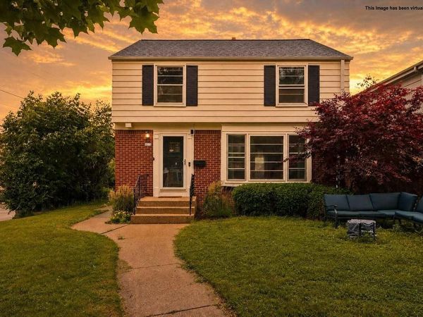 4315 N Wildwood AVENUE, Shorewood, WI 53211