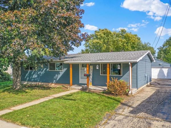 408 MICHIGAN STREET, Oshkosh, WI 54902