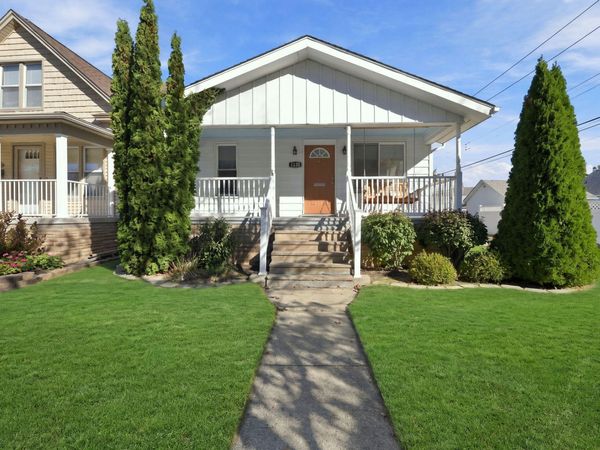 1228 Poplar Street, Wyandotte, MI 48192