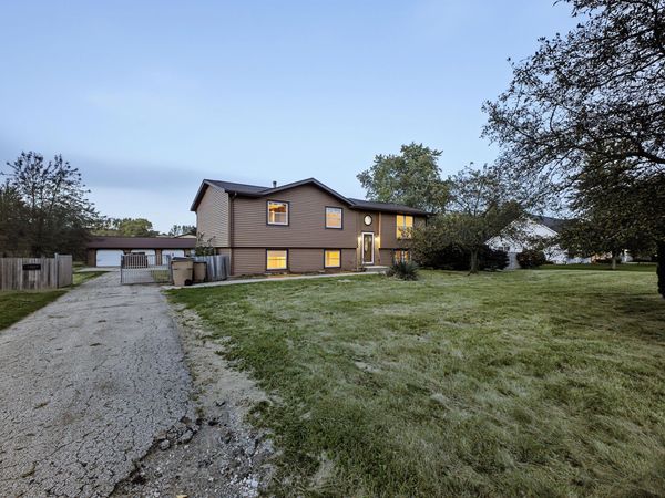 3400 116th St, Pleasant Prairie, WI 53158