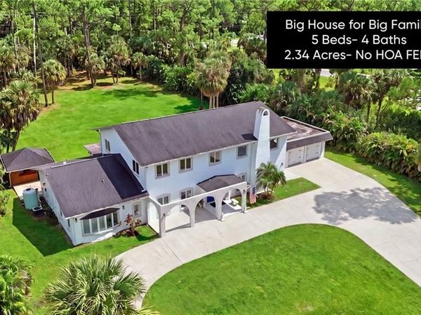 130 1st ST NW, NAPLES, FL 34120